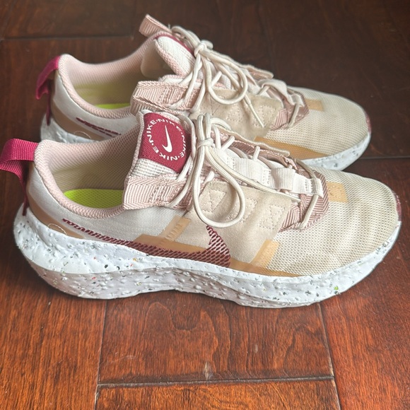 Nike Women Crater Impact Running Trainers, color Soft Pink Rush Maroon, size 8. - Picture 4 of 11